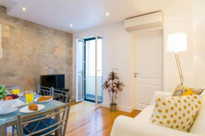 JOIVY Cosy 1-bed flat with balcony in Alfama, moments from the Port
